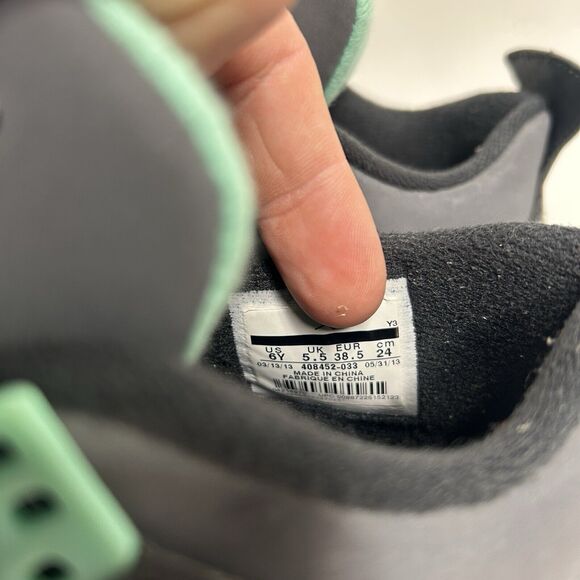 Nike Shoes Air Jordan 4 Retro BG “Green Glow” 2024 - Picture 8 of 8